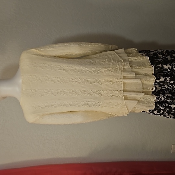 INDIGO SOUL Cream Lace Layered Ruffle Long Sleeve Boho Tunic - Picture 7 of 10